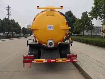 東風(fēng)8噸吸污吸糞車 專業(yè)高效的化糞池處理利器